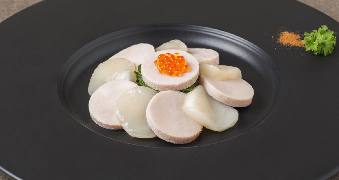 Dinde, coquilles de saint-jacques  et caviar orange