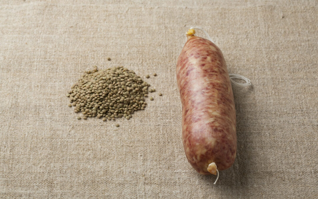 What is the Cotechino Made Of: Origin, Ingredients and Recipes