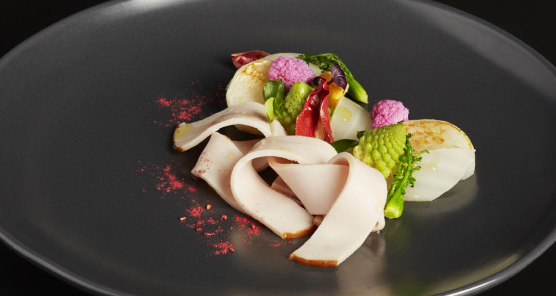 Salade de nervetti avec poudre de framboise
