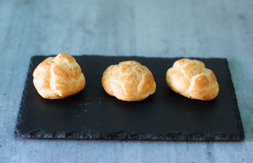 Choux salés avec jambon cuit